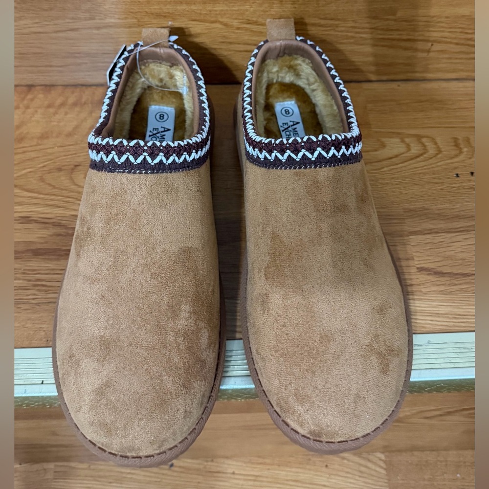 NWT American Exchange Brown Slip-On Slippers SIZE 8
